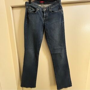 Vintage Guess jeans, boot, cut and stretch, detailing on back pockets size 27